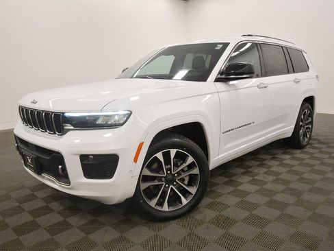 Used 2023 Jeep Grand Cherokee L Overland image 2