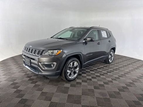 Used 2019 Jeep Compass Limited AWD/4WD image 4
