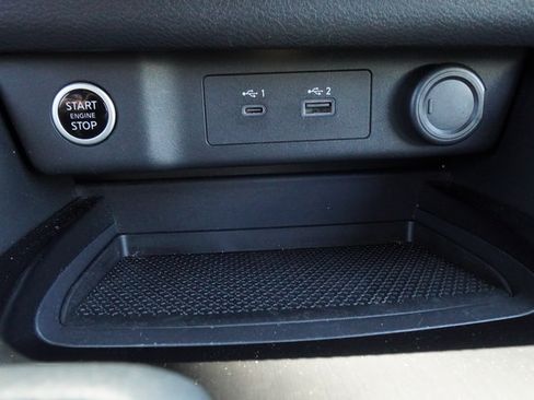 Used 2021 Nissan Rogue SV FWD image 18