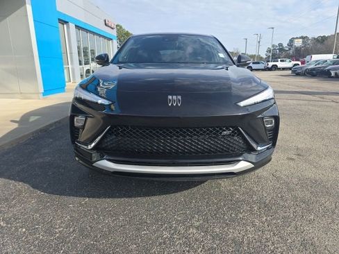 Used 2025 Buick Envista Sport Touring image 8