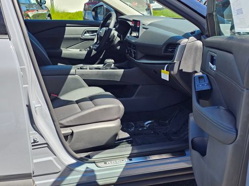 New 2026 Nissan Rogue Dark Armor AWD/4WD image 13
