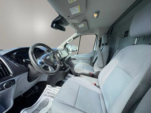 Used 2016 Ford Transit 250 130 Low Roof RWD image 10