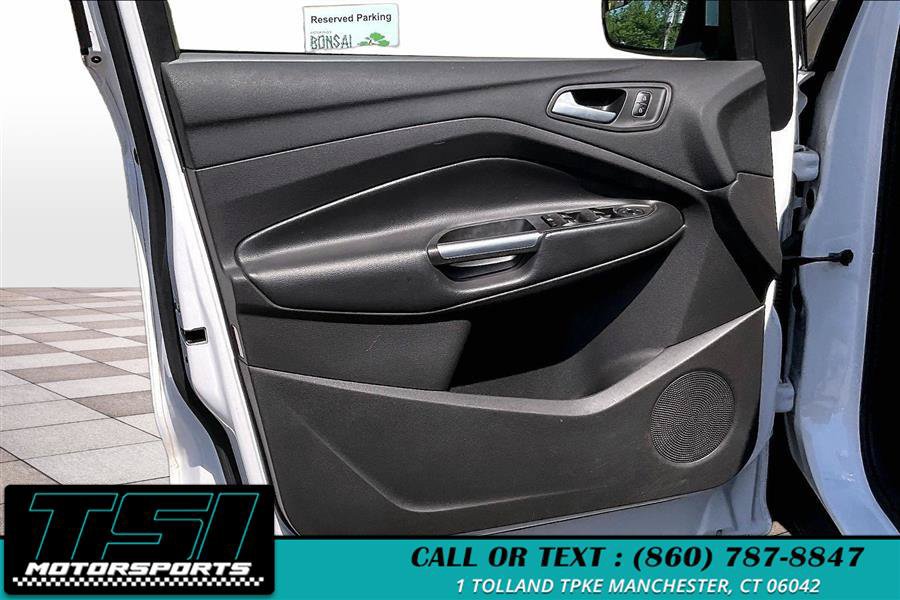 Used 2017 Ford Escape SE AWD/4WD image 23
