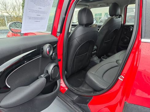 Used 2022 MINI Cooper S w/ Premium Package image 21