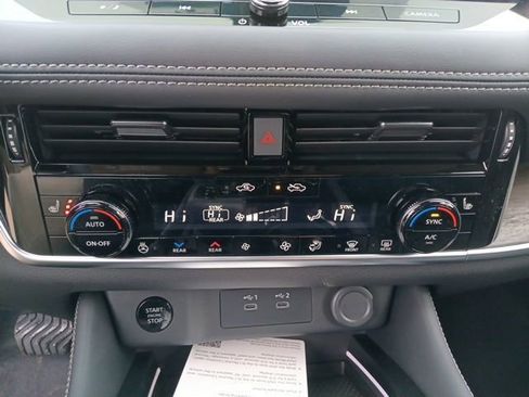 New 2026 Nissan Rogue Platinum w/ Platinum Premium Package AWD/4WD image 20