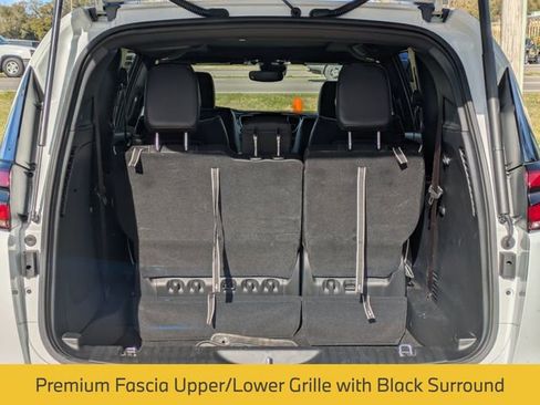 Used 2026 Chrysler Pacifica Limited w/ S Appearance Package image 30