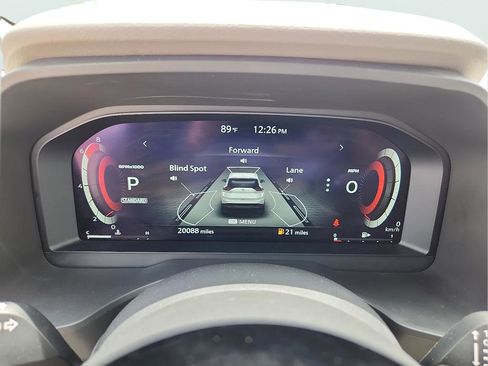 Used 2024 Nissan Rogue SL FWD image 19