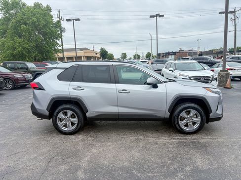 Used 2022 Toyota RAV4 XLE w/ Convenience Package AWD/4WD image 22