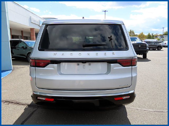 Certified 2024 Jeep Wagoneer L Series II w/ Flexible Seating Group AWD/4WD image 6