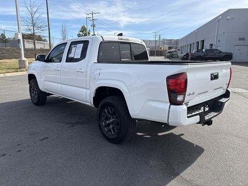 Used 2023 Toyota Tacoma SR image 7