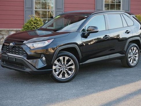 Used 2020 Toyota RAV4 LE w/ All Weather Liner Package FWD image 1