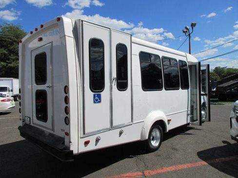 Used 2017 Ford E-350 and Econoline 350 Super Duty w/ Shuttle Bus Prep Package RWD image 2
