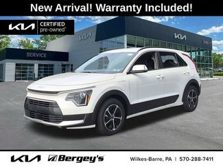 Certified 2025 Kia Niro EX w/ EX Cold Weather Package FWD video 1