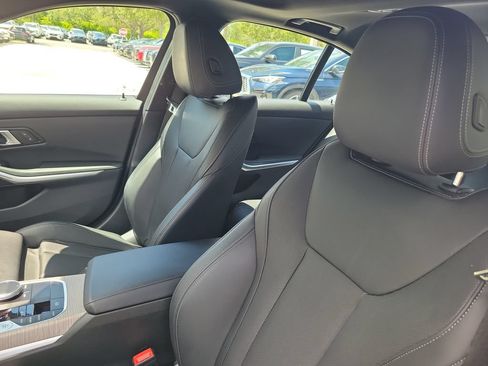 Used 2025 BMW 330i Sedan RWD image 17