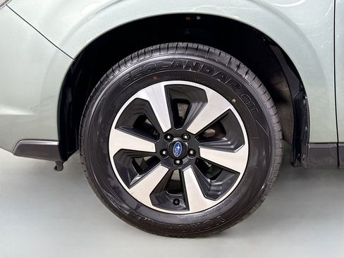 Used 2017 Subaru Forester 2.5i w/ Alloy Wheel Package AWD/4WD image 28