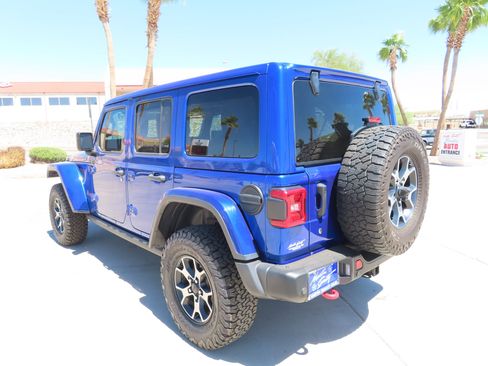 Used 2018 Jeep Wrangler Unlimited Rubicon AWD/4WD image 7