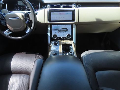 Used 2018 Land Rover Range Rover Supercharged AWD/4WD image 7