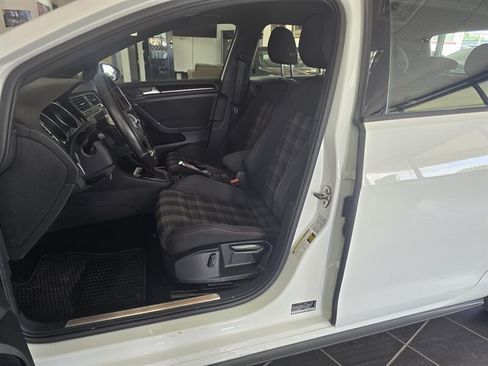 Used 2017 Volkswagen GTI S FWD image 9