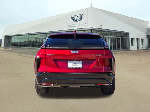 Certified 2025 Cadillac Lyriq Luxury w/ LPO, Floor Liner Package image 5