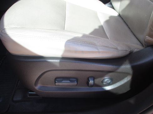 Used 2018 Hyundai Santa Fe SE w/ SE Premium Package 02 image 12