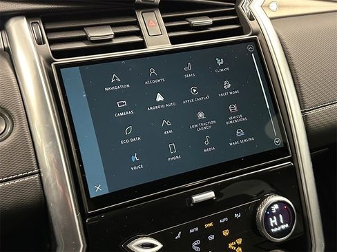 Used 2024 Land Rover Discovery Dynamic SE image 21