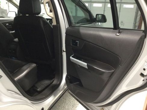 Used 2013 Ford Edge Limited w/ Driver Entry Pkg image 16