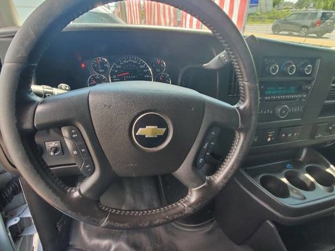Used 2021 Chevrolet Express 2500 w/ Communications Package RWD image 11