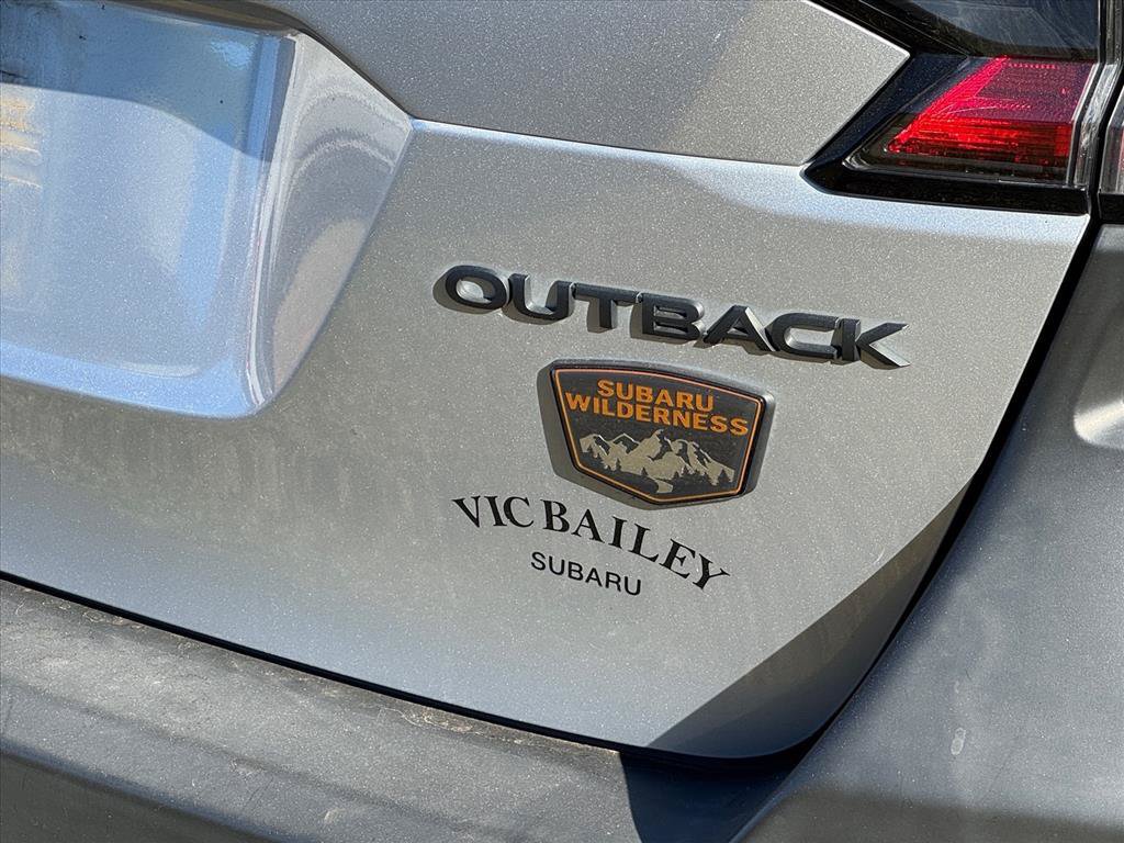Used 2022 Subaru Outback Wilderness w/ Wilderness Package AWD/4WD image 6