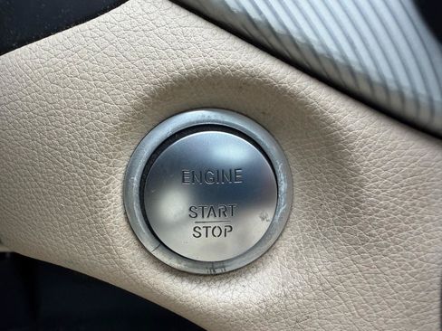 Used 2016 Mercedes-Benz GLA 250 image 47