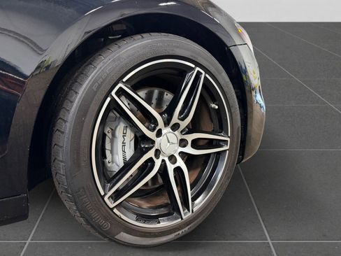 Used 2017 Mercedes-Benz E 43 AMG 4MATIC Sedan w/ Premium 3 Package image 46