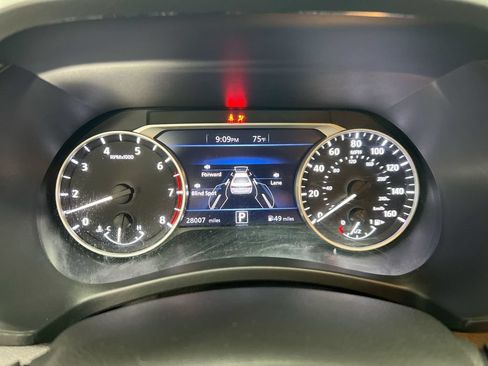 Used 2025 Nissan Sentra SV FWD image 12