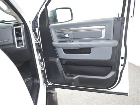 Used 2018 RAM 1500 Big Horn AWD/4WD image 24
