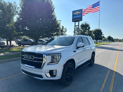Used 2023 GMC Yukon SLT w/ SLT Premium Package