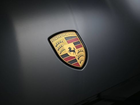 Certified 2025 Porsche Macan AWD/4WD image 13