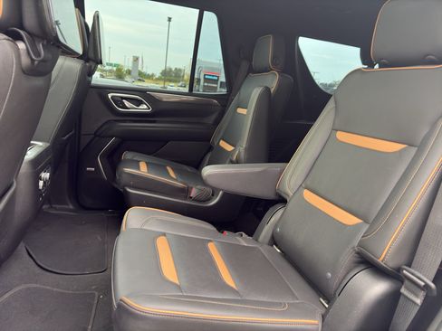 Used 2022 GMC Yukon AT4 w/ AT4 Premium Package AWD/4WD image 17