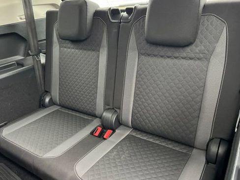 Used 2021 Volkswagen Tiguan S image 17