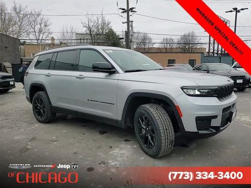 Certified 2025 Jeep Grand Cherokee L Altitude AWD/4WD image 1