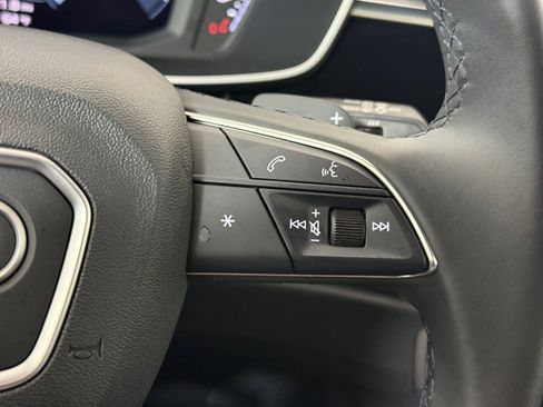 Certified 2025 Audi Q3 2.0T Premium w/ Convenience Package image 27