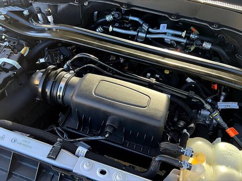 Used 2023 Ford Explorer Limited image 35