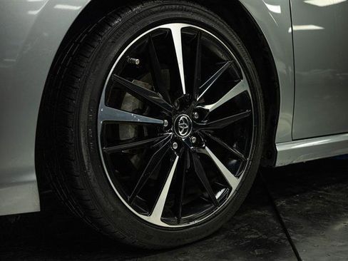 Used 2019 Toyota Camry XSE w/ Driver Assist Package image 3