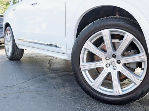 Used 2017 Volvo XC90 T6 Inscription w/ Vision Package AWD/4WD image 6