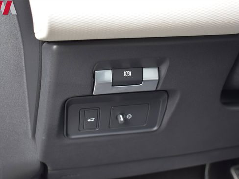 Used 2020 Land Rover Discovery Sport S R-Dynamic image 14