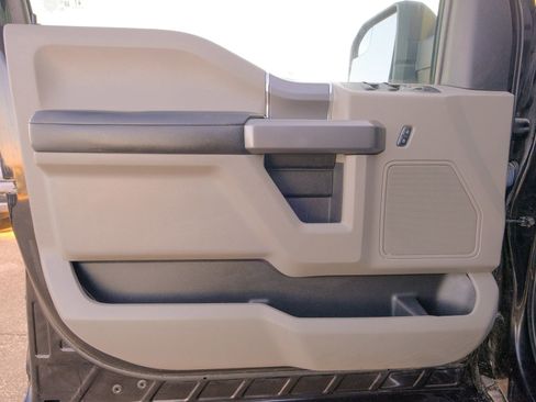 Used 2020 Ford F150 XLT w/ XTR Package image 21