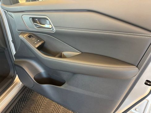 New 2026 Nissan Rogue Platinum image 23