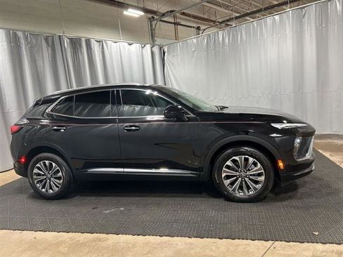 New 2025 Buick Envision Preferred image 2