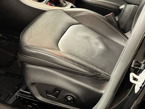 Used 2021 Jeep Compass 80th Special Edition image 14