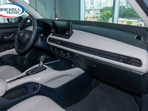 Certified 2024 Honda HR-V LX image 15