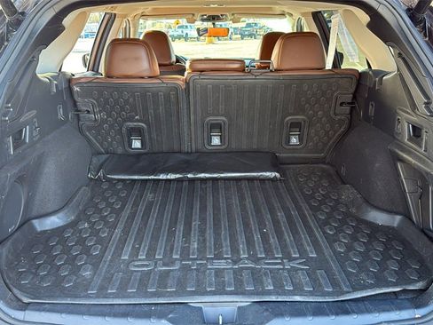 Used 2021 Subaru Outback Touring XT image 11