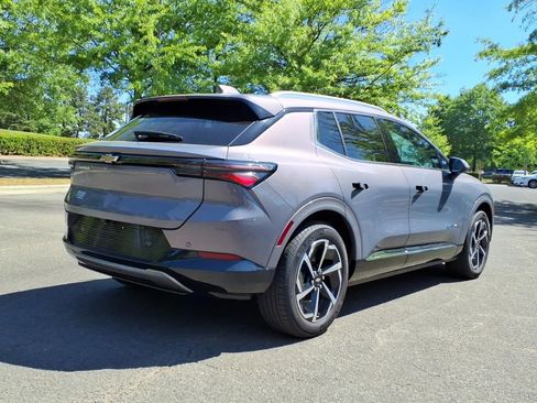 Certified 2025 Chevrolet Equinox EV LT FWD image 33