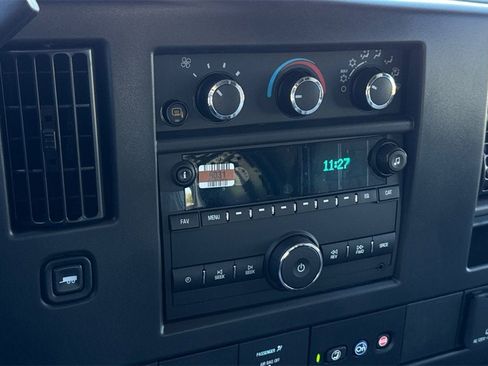 New 2025 Chevrolet Express 2500 w/ Enhanced Convenience Package image 18